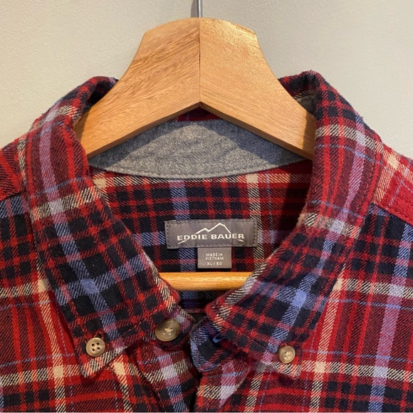 Eddie bauer flannel plaid button button down - Picture 3 of 5